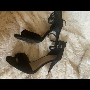 Black double strap heels.